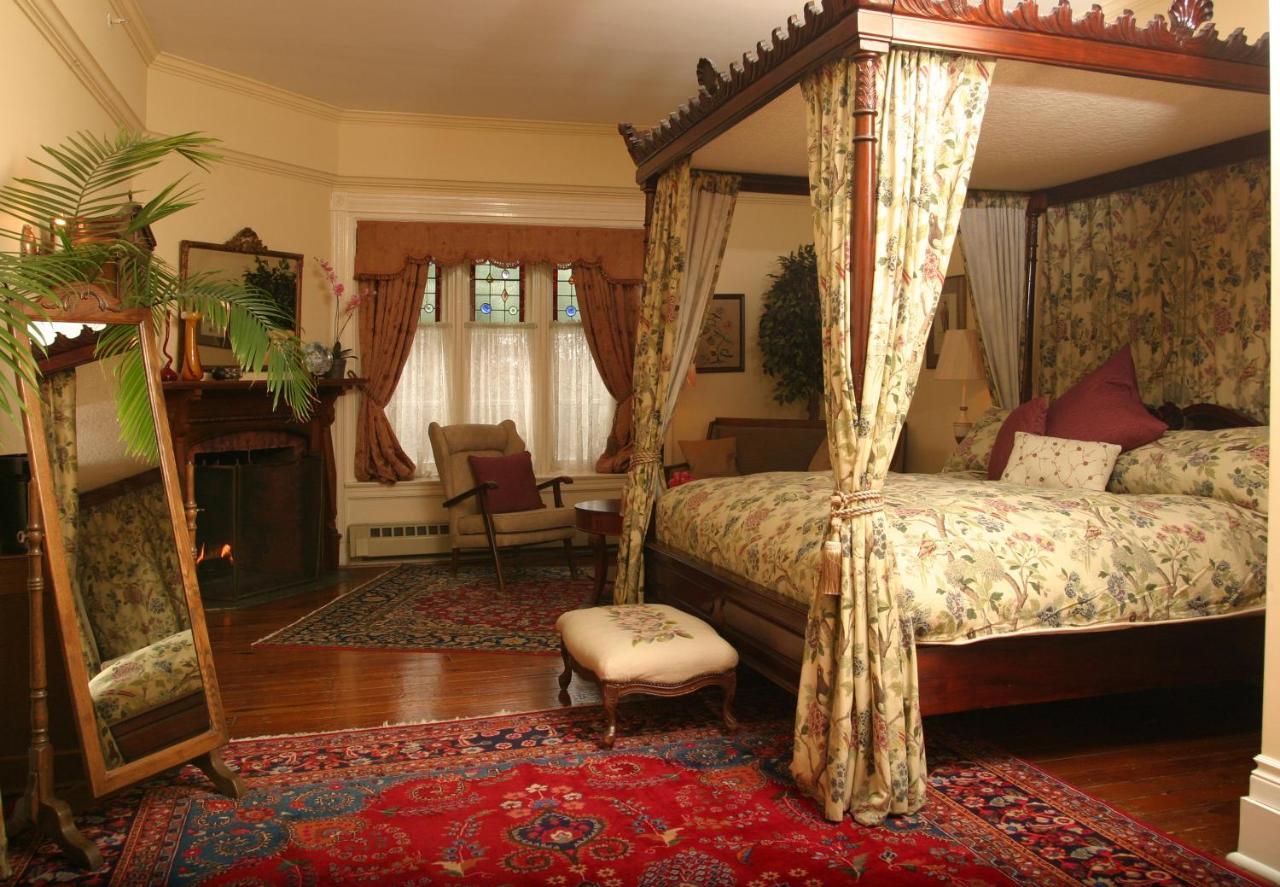 Grand Victorian Bed & Breakfast Niagara Bagian luar foto